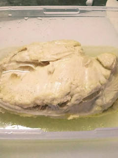 レンジで簡単蒸し鶏!百均のタッパで挑戦!-レシピのメイン写真