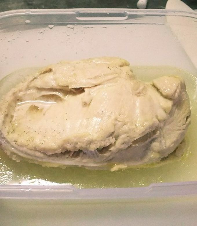 レンジで簡単蒸し鶏！百均のタッパで挑戦！-レシピのメイン写真