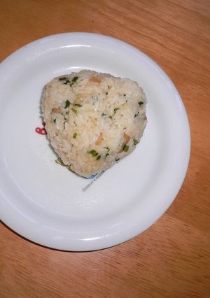 揚げ玉ネギおにぎり（なんちゃって天むす）-レシピのメイン写真