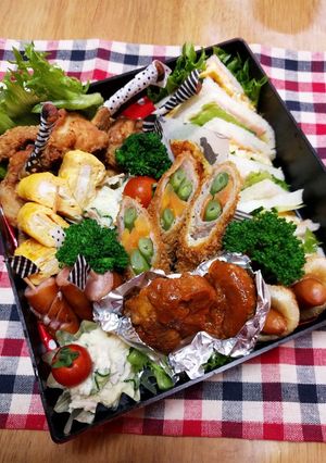 2018♪春のお花見.行楽のお弁当♥-レシピのメイン写真