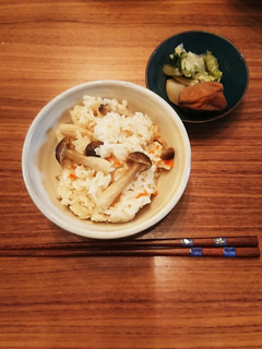 ご飯のお供にあう シンプル炊き込みご飯-レシピのメイン写真