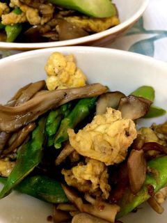 炒り卵と舞茸の炒め物-レシピのメイン写真