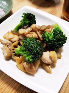 鶏肉と根菜の甘酢炒め☆ブロッコリー添え-レシピのメイン写真