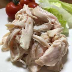 รูปของ 簡単しっとり！鶏むね肉♪