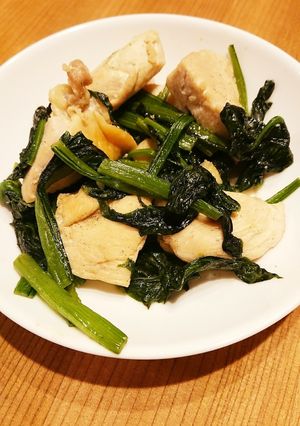 ズボラ飯「ほうれん草と鶏肉のバター炒め」-レシピのメイン写真