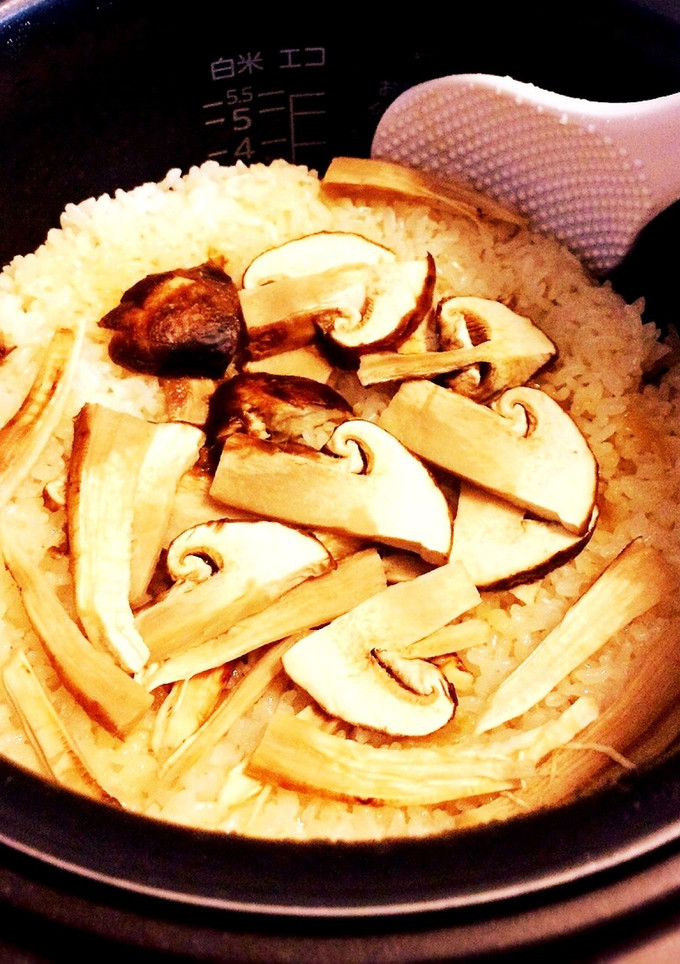 白だしで簡単♪松茸ご飯-レシピのメイン写真