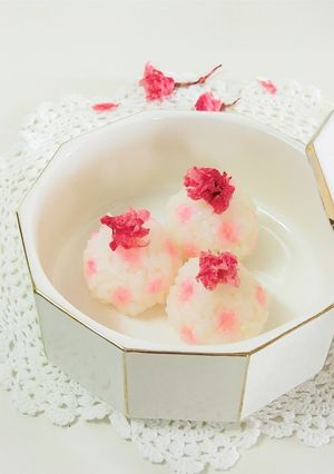 水玉桜手まり寿司＊お花見・お弁当・母の日-レシピのメイン写真