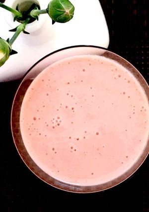 バイタミックスいちごとリンゴの春ジュース-レシピのメイン写真