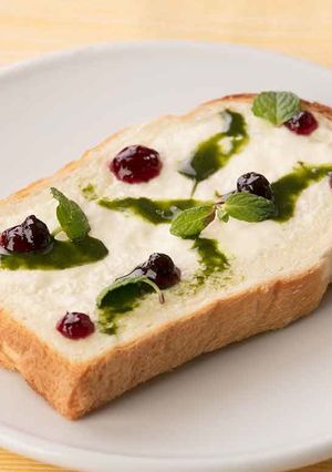 ブルーベリー抹茶クリームチーズトースト-レシピのメイン写真
