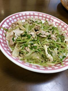 豚モモ肉と豆苗のマヨポン炒め-レシピのメイン写真
