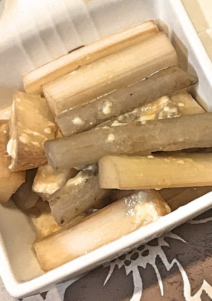 ウドとごぼうの味噌マヨ和え-レシピのメイン写真
