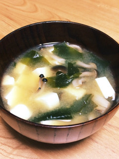 時短簡単☆しめじと豆腐の味噌汁-レシピのメイン写真