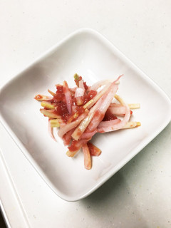山ウドの梅肉和え-レシピのメイン写真