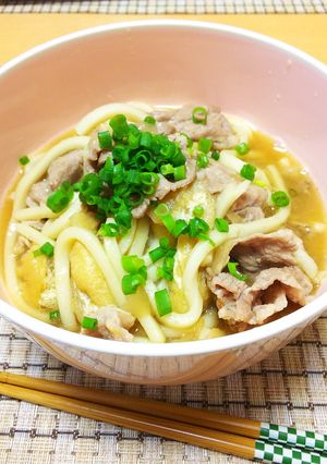 【龍愛】肉じゃがの残り汁で肉うどん-レシピのメイン写真