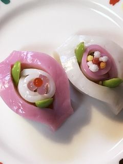 【簡単】キャラ弁 おかず かまぼこ薔薇-レシピのメイン写真