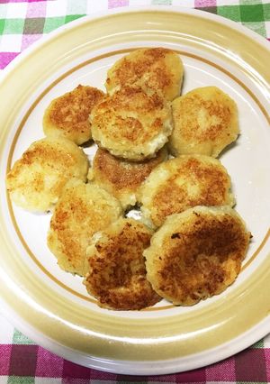 超簡単、豆腐入りフワフワチーズ芋もち！-レシピのメイン写真