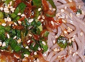 冷やし蕎麦（乾麺）・ごま油とかつお醤油味-レシピのメイン写真