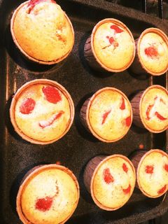 いちごと紅茶のホワイトチョコマフィン-レシピのメイン写真