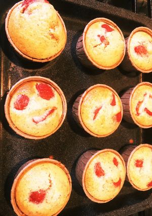 いちごと紅茶のホワイトチョコマフィン-レシピのメイン写真