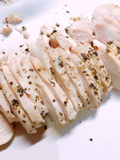 放っておくだけ!しっとりサラダチキン-レシピのメイン写真