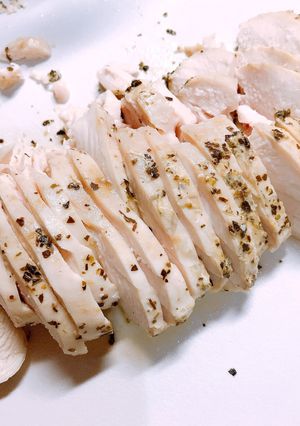 放っておくだけ！しっとりサラダチキン-レシピのメイン写真