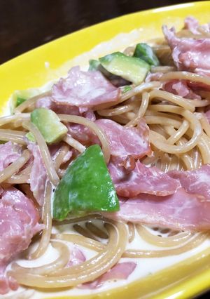 生ハムとアボカドのクリームパスタ-レシピのメイン写真