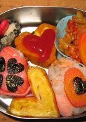 ハートがたくさん　バレンタインのお弁当-レシピのメイン写真