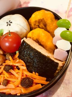 お弁当♡三色団子風♡可愛い枝豆蒲鉾ピック-レシピのメイン写真