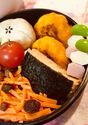 お弁当♡三色団子風♡可愛い枝豆蒲鉾ピック-レシピのメイン写真