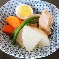 รูปของ 鶏肉と大根の白だし煮