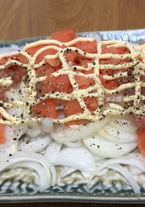 簡単、新玉ねぎのスモークサーモンのせ-レシピのメイン写真