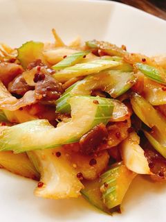 セロリと豚肉のオイスターソース炒め-レシピのメイン写真