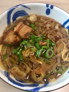 豚の角煮の煮汁のリメイク麺料理-レシピのメイン写真