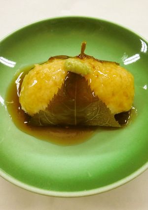 春のおもてなし☆鶏と道明寺粉の包み蒸し-レシピのメイン写真