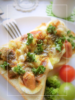 茹で卵×ウィンナーのspicyトースト-レシピのメイン写真
