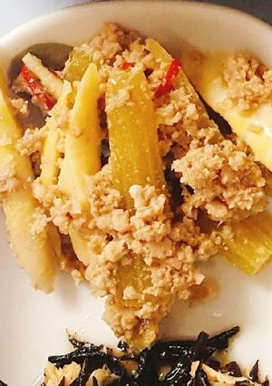 ふきと細竹の水煮でひき肉と煮物に-レシピのメイン写真