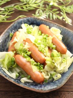 簡単!シャウエッセンとキャベツの白だし煮-レシピのメイン写真