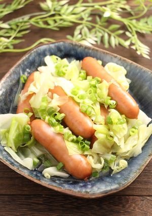 簡単！シャウエッセンとキャベツの白だし煮-レシピのメイン写真