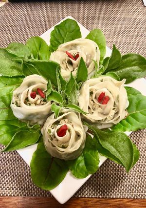 パクチーとフェンネルの薔薇餃子(鶏肉)-レシピのメイン写真