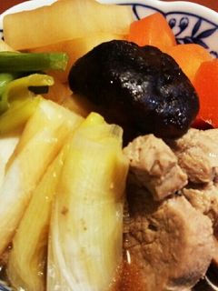 簡単♪ヒレ肉とネギ、大根、にんじんの煮物-レシピのメイン写真