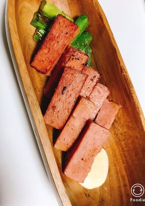 手頃なおつまみに。スパムステーキ-レシピのメイン写真