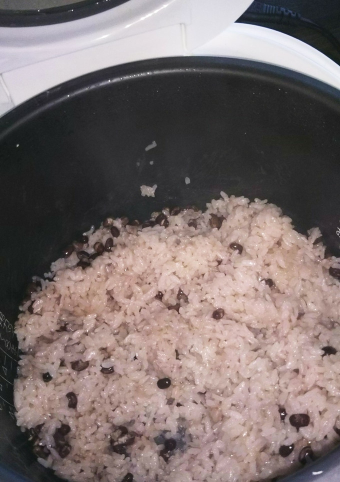 赤飯 もち米と精白米 圧力鍋と炊飯器-レシピのメイン写真