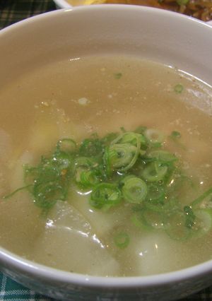 つや肌♪大根と手羽元のコラーゲンスープ-レシピのメイン写真