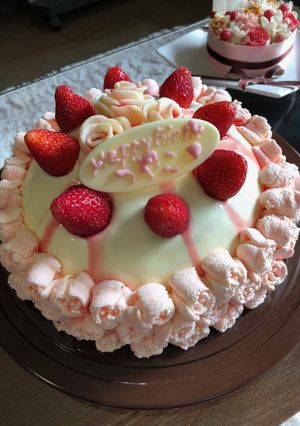 妻の誕生日ケーキ 2018-レシピのメイン写真