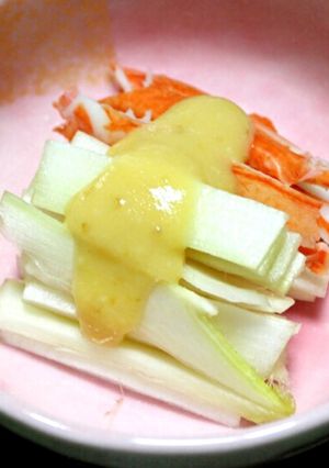 山ウドとカニカマの辛子酢味噌和え＊簡単-レシピのメイン写真