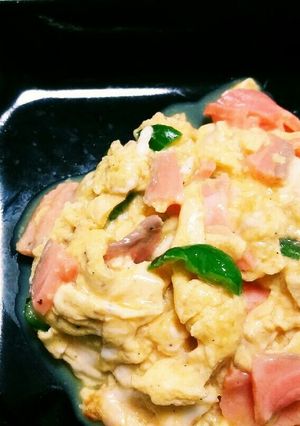 スモークサーモンのスクランブルエッグ-レシピのメイン写真