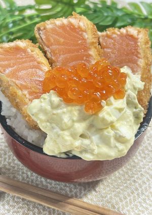 サーモンレアカツの濃厚アボカドタルタル丼-レシピのメイン写真