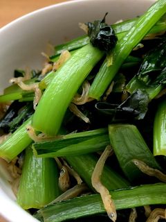 小松菜とわかめとじゃこの炒め物-レシピのメイン写真