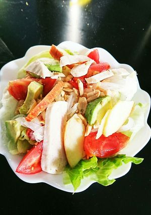 リンゴ 鶏肉 ナッツのグリーンサラダ-レシピのメイン写真
