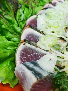 お家で簡単初かつおのなんちゃってたたき-レシピのメイン写真